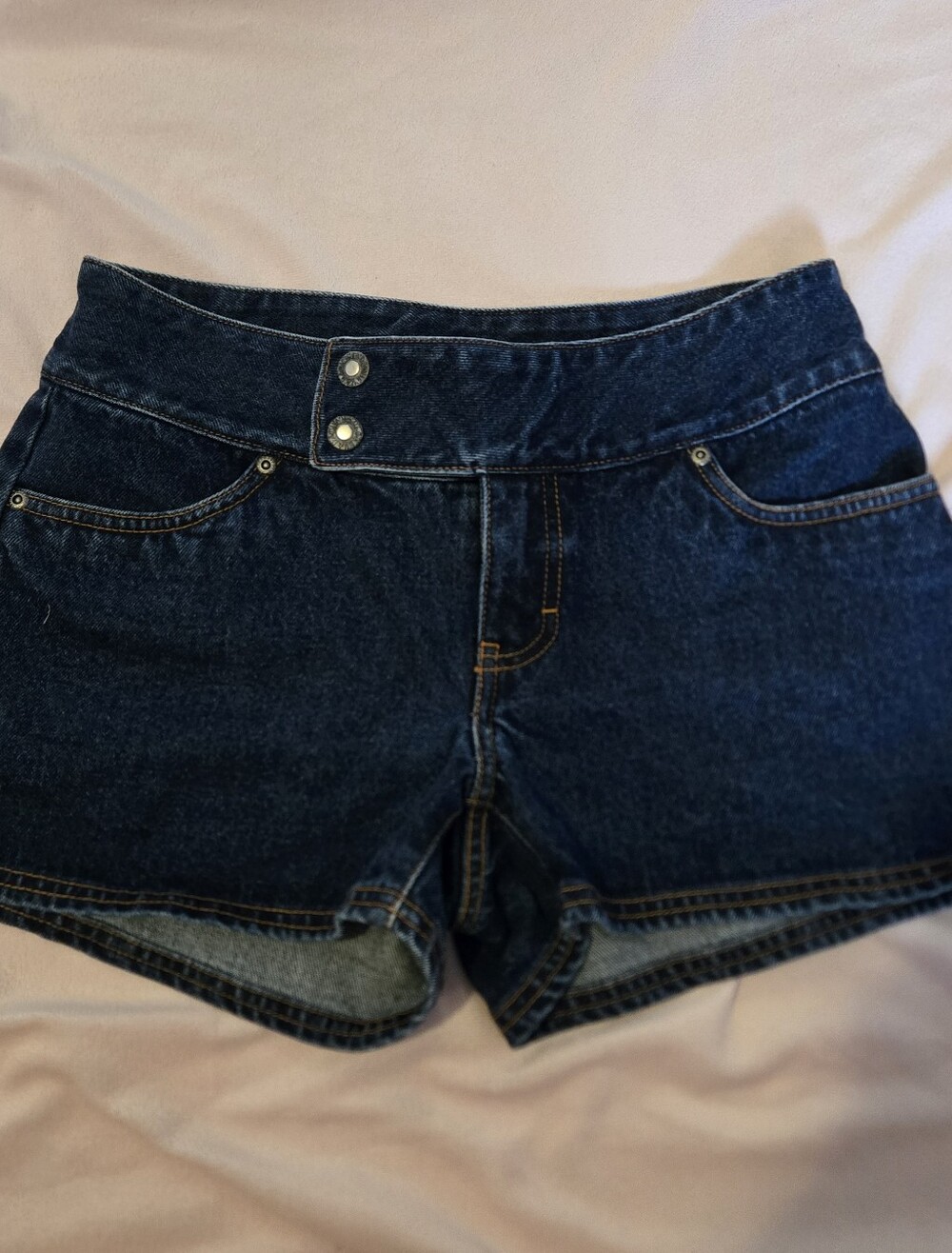 Vintage/Y2K Nevada Jean Shorts